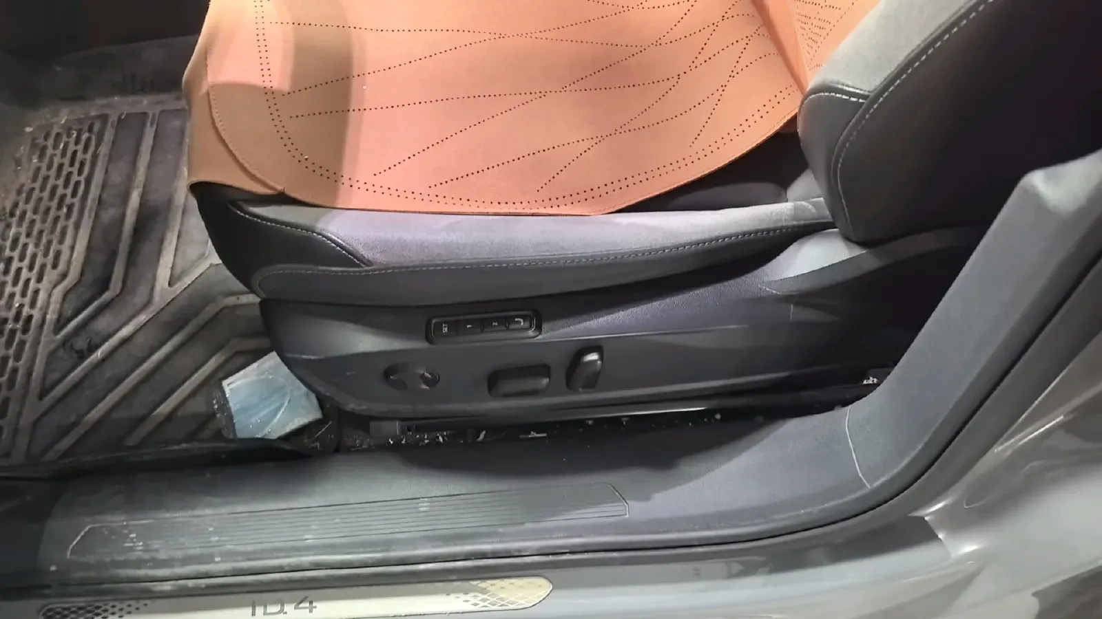 2022 Volkswagen ID.4 Crozz BEV 84.8KWH,autocango,china used car exporter,china ev exporter,chinese used car exporter,chinese used ev exporter