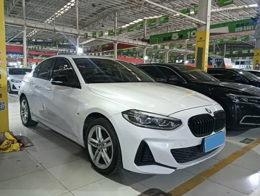 2022 BMW 1 Series 1.5T 140HP L3 7DCT,autocango,china used car exporter,china ev exporter,chinese used car exporter,chinese used ev exporter