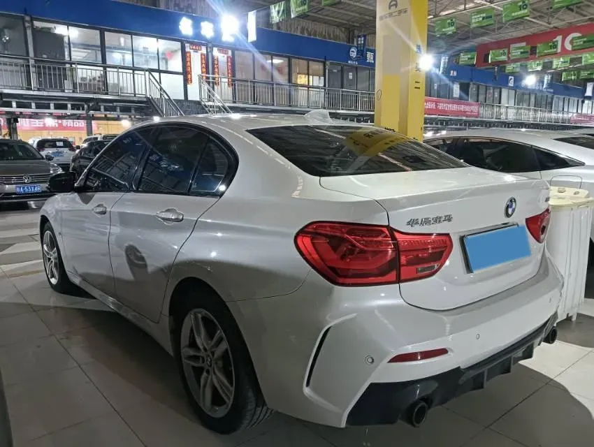 2022 BMW 1 Series 1.5T 140HP L3 7DCT,autocango,china used car exporter,china ev exporter,chinese used car exporter,chinese used ev exporter