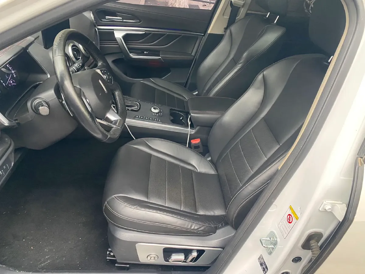 2019 WEY VV5 2.0T 224HP L4 7DCT,autocango,china used car exporter,china ev exporter,chinese used car exporter,chinese used ev exporter