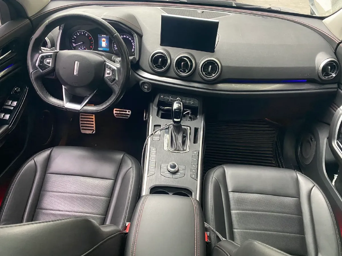 2019 WEY VV5 2.0T 224HP L4 7DCT,autocango,china used car exporter,china ev exporter,chinese used car exporter,chinese used ev exporter