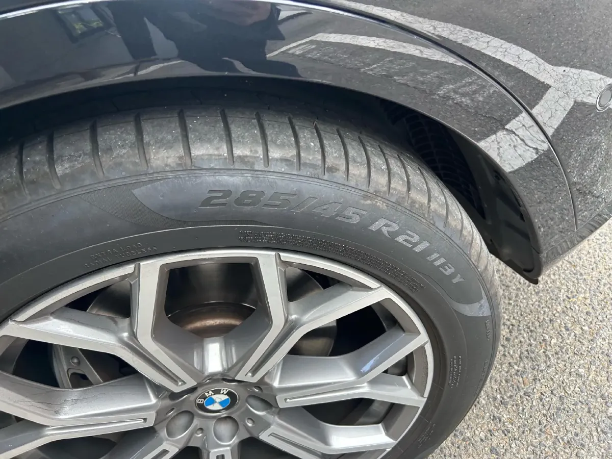 2023 BMW X7 3.0T 381HP L6 8AT,autocango,china used car exporter,china ev exporter,chinese used car exporter,chinese used ev exporter