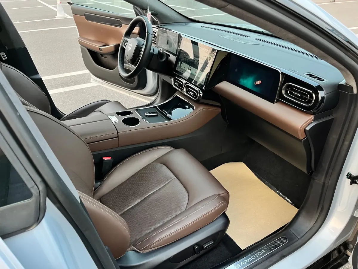 2023 Leapmotor C01 1.5L 95HP L4 REEV 43.7KWH,autocango,china used car exporter,china ev exporter,chinese used car exporter,chinese used ev exporter