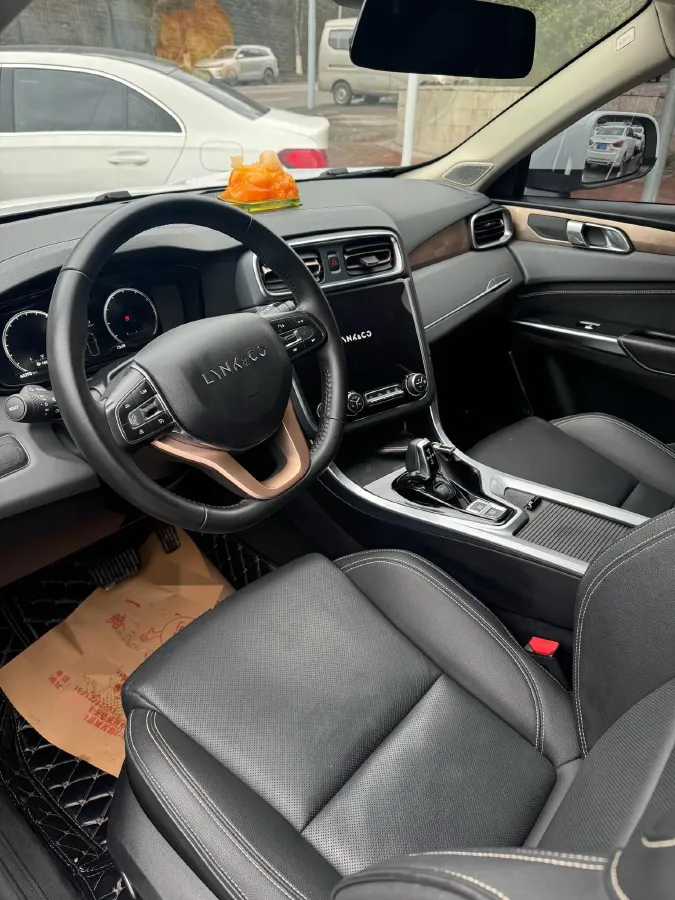 2019 Beijing BJ40 2.0T 218HP L4 6AT,autocango,china used car exporter,china ev exporter,chinese used car exporter,chinese used ev exporter