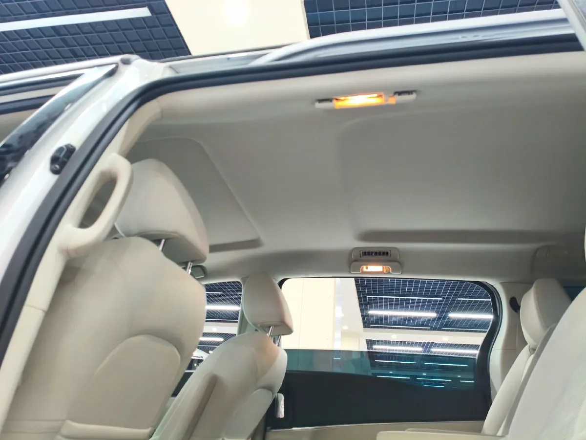 2023 Buick GL8 2.0T 237HP L4 9AT,autocango,china used car exporter,china ev exporter,chinese used car exporter,chinese used ev exporter