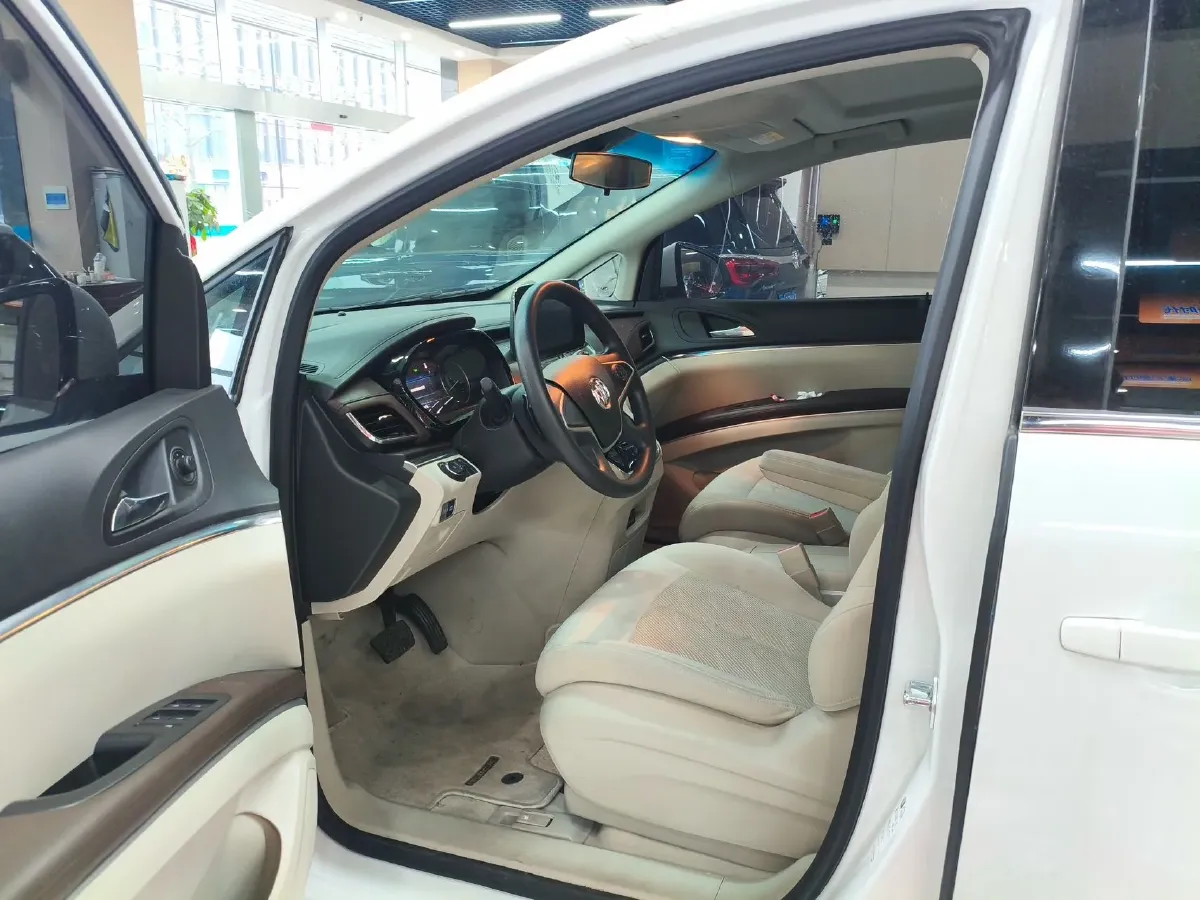 2023 Buick GL8 2.0T 237HP L4 9AT,autocango,china used car exporter,china ev exporter,chinese used car exporter,chinese used ev exporter