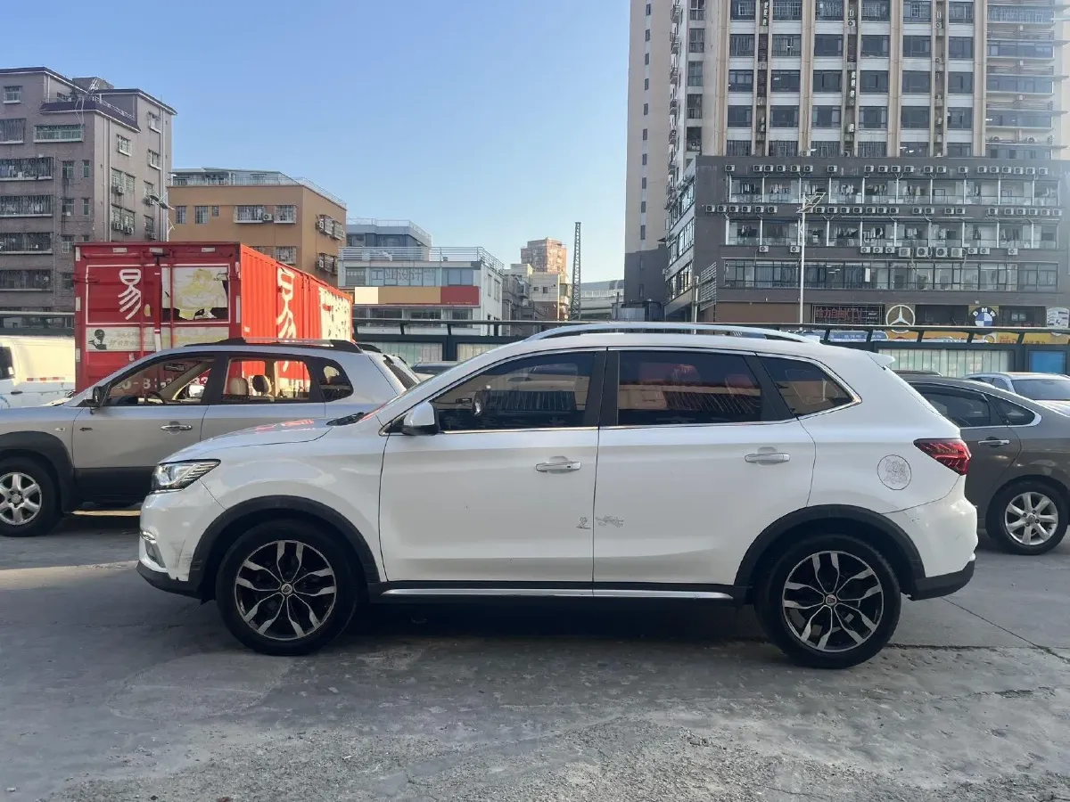 2018 Roewe RX5 2.0T 220HP L4 6DCT,autocango,china used car exporter,china ev exporter,chinese used car exporter,chinese used ev exporter