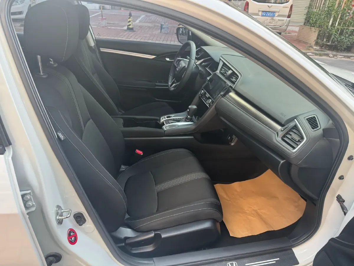 2019 Honda Civic 1.5T 177HP L4 CVT,autocango,china used car exporter,china ev exporter,chinese used car exporter,chinese used ev exporter