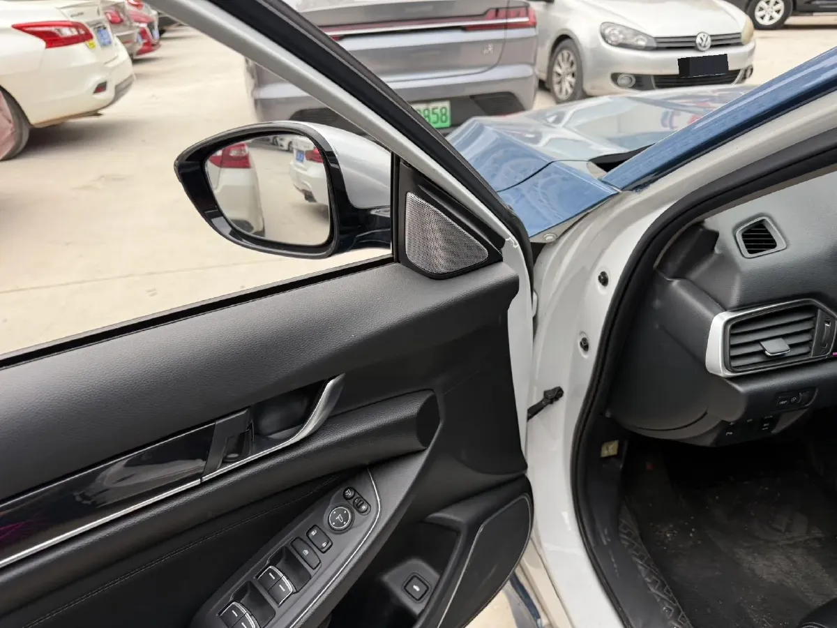 2022 Honda Accord 1.5T 194HP L4 CVT,autocango,china used car exporter,china ev exporter,chinese used car exporter,chinese used ev exporter