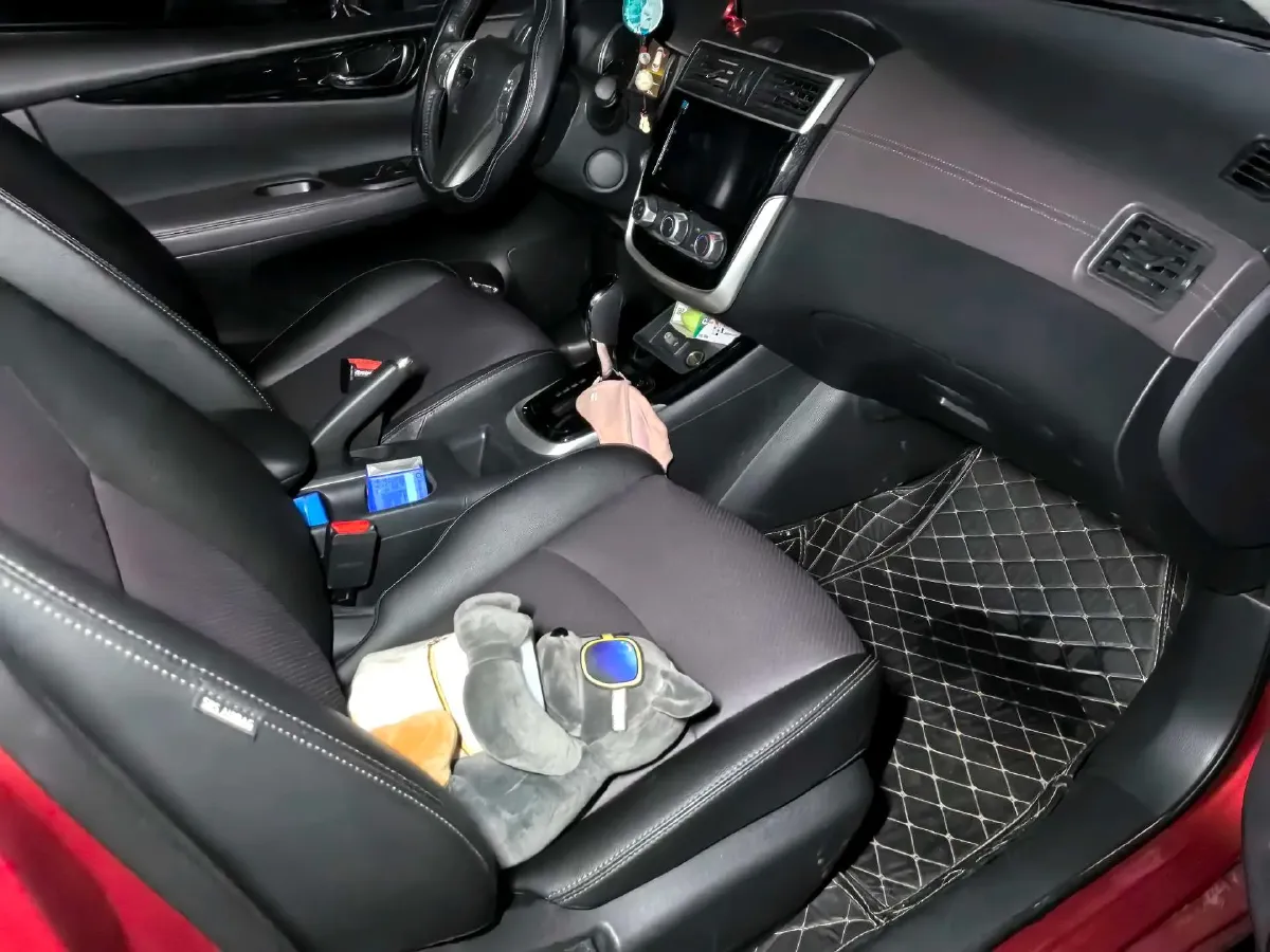 2021 Nissan Tiida 1.6L 122HP L4 CVT,autocango,china used car exporter,china ev exporter,chinese used car exporter,chinese used ev exporter