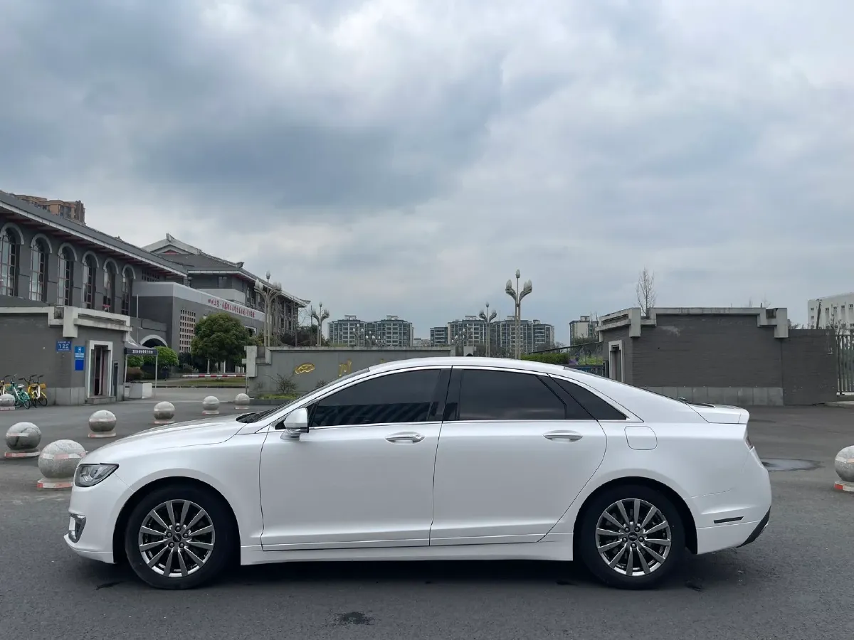 2018 Lincoln MKZ 2.0T 203HP L4 6AT,autocango,china used car exporter,china ev exporter,chinese used car exporter,chinese used ev exporter