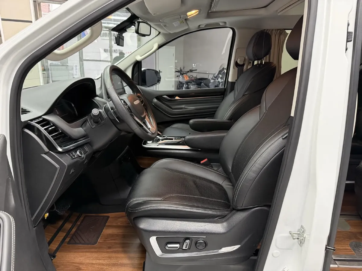 2020 MAXUS G20 2.0T 224HP L4 8AT,autocango,china used car exporter,china ev exporter,chinese used car exporter,chinese used ev exporter