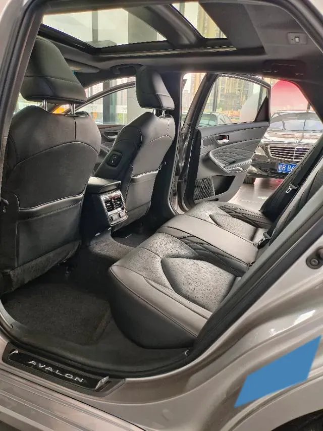 2019 Toyota Avalon 2.5L 209HP L4 8AT,autocango,china used car exporter,china ev exporter,chinese used car exporter,chinese used ev exporter
