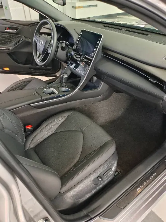 2019 Toyota Avalon 2.5L 209HP L4 8AT,autocango,china used car exporter,china ev exporter,chinese used car exporter,chinese used ev exporter