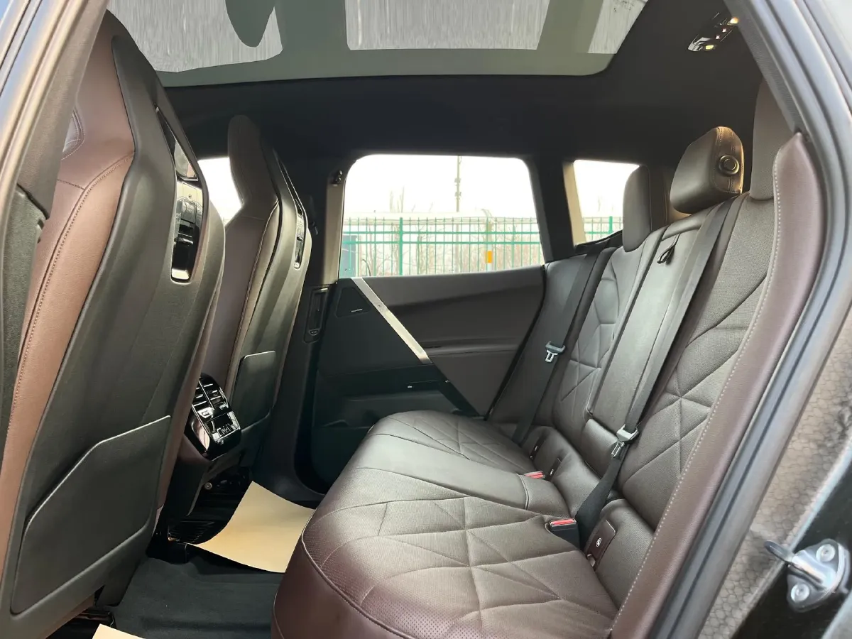 2023 BMW iX BEV 111.5KWH,autocango,china used car exporter,china ev exporter,chinese used car exporter,chinese used ev exporter