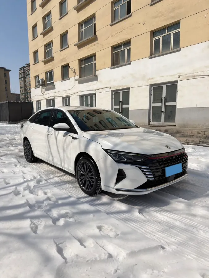 2021 DongFeng Aeolus YiXuan MAX 1.5T 190HP L4 7DCT,autocango,china used car exporter,china ev exporter,chinese used car exporter,chinese used ev exporter