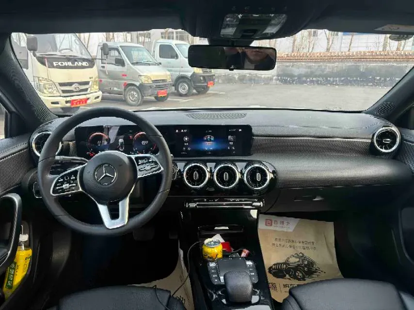 2021 Mercedes-Benz A Class 1.3T 136HP L4 7DCT,autocango,china used car exporter,china ev exporter,chinese used car exporter,chinese used ev exporter
