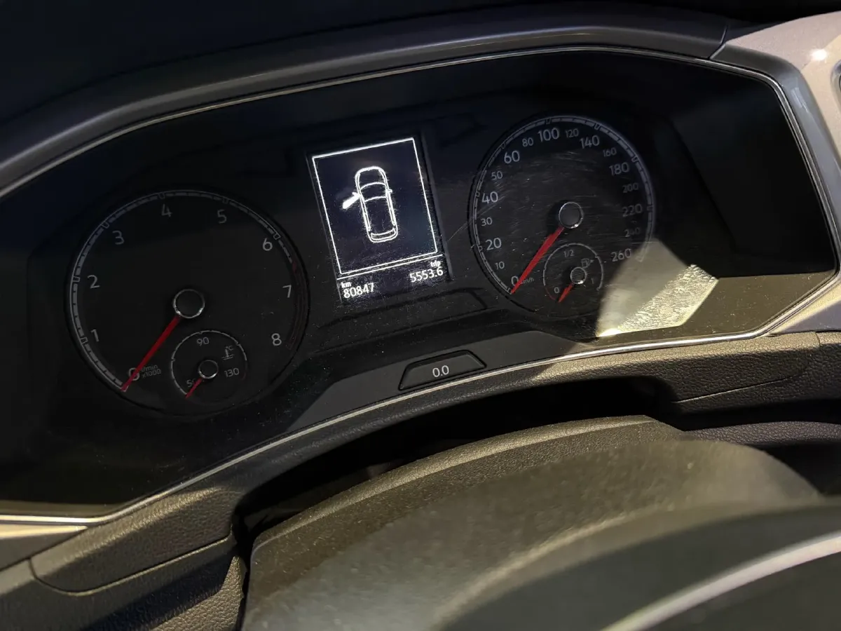 2019 Volkswagen T-Roc 1.4T 131HP L4 7DCT,autocango,china used car exporter,china ev exporter,chinese used car exporter,chinese used ev exporter