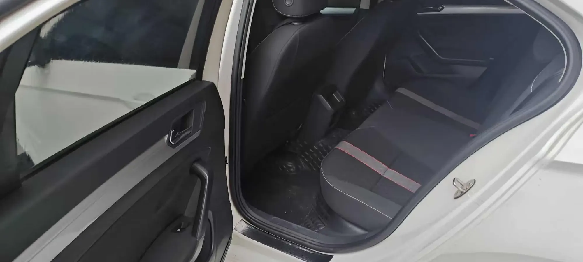 2019 Volkswagen T-Cross 1.4T 150HP L4 7DCT,autocango,china used car exporter,china ev exporter,chinese used car exporter,chinese used ev exporter