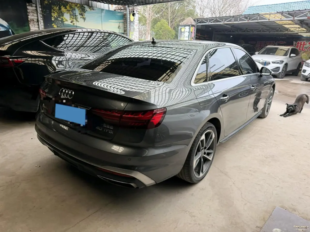 2020 Audi A4L 2.0T 190HP L4 7DCT,autocango,china used car exporter,china ev exporter,chinese used car exporter,chinese used ev exporter