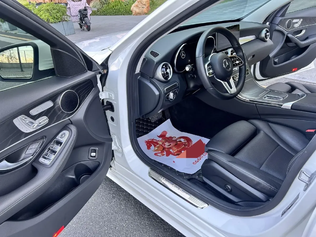 2020 Mercedes-Benz C Class 1.5T 184HP L4 9AT,autocango,china used car exporter,china ev exporter,chinese used car exporter,chinese used ev exporter
