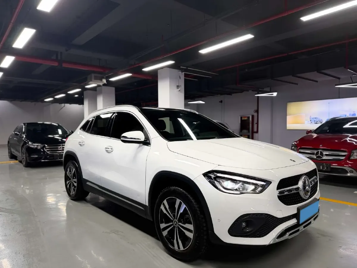 2022 Mercedes-Benz GLA Class 1.3T 136HP L4 7DCT,autocango,china used car exporter,china ev exporter,chinese used car exporter,chinese used ev exporter