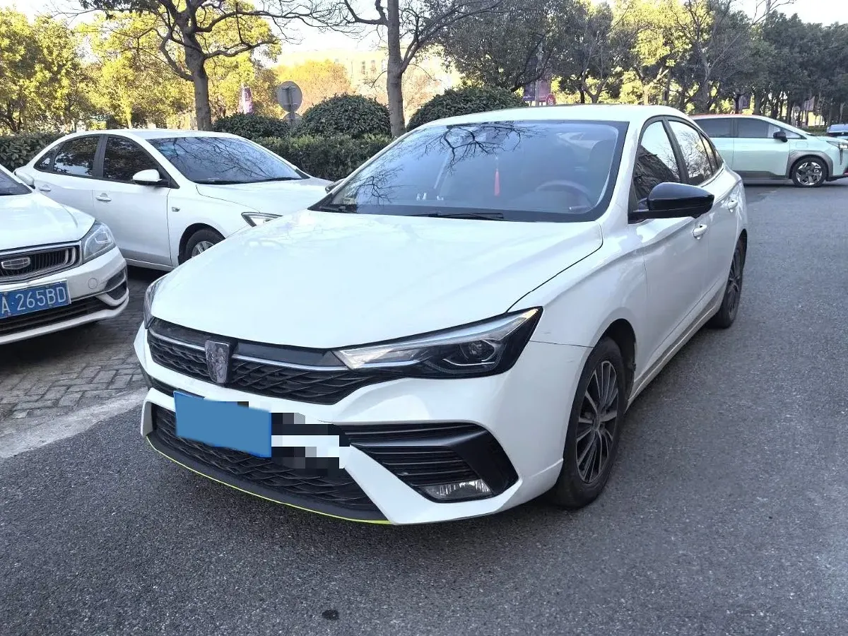 2021 Roewe i5 1.5L 120HP L4 CVT,autocango,china used car exporter,china ev exporter,chinese used car exporter,chinese used ev exporter