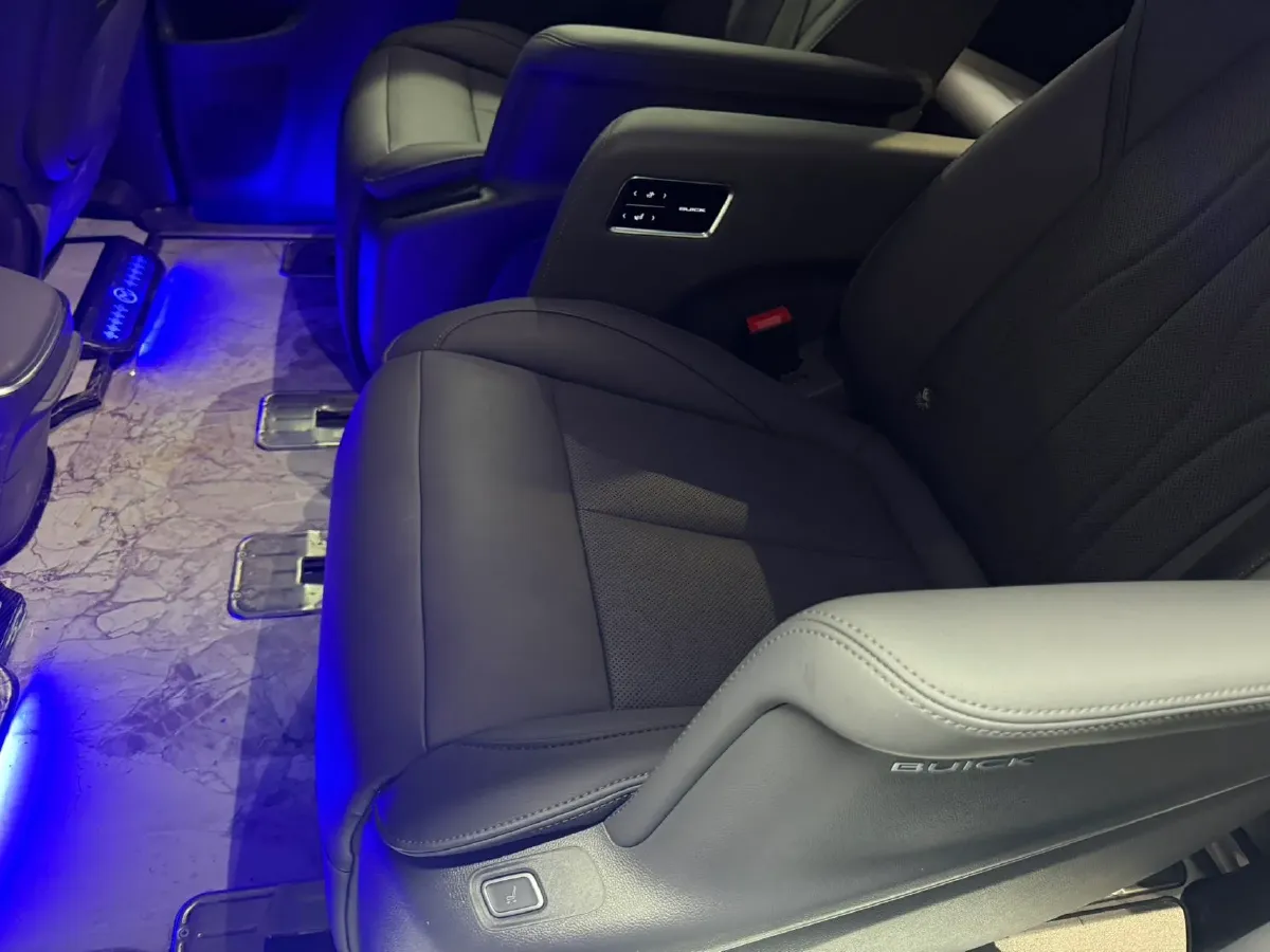 2025 Buick GL8 1.5T 180HP L4 2DHT PHEV,autocango,china used car exporter,china ev exporter,chinese used car exporter,chinese used ev exporter