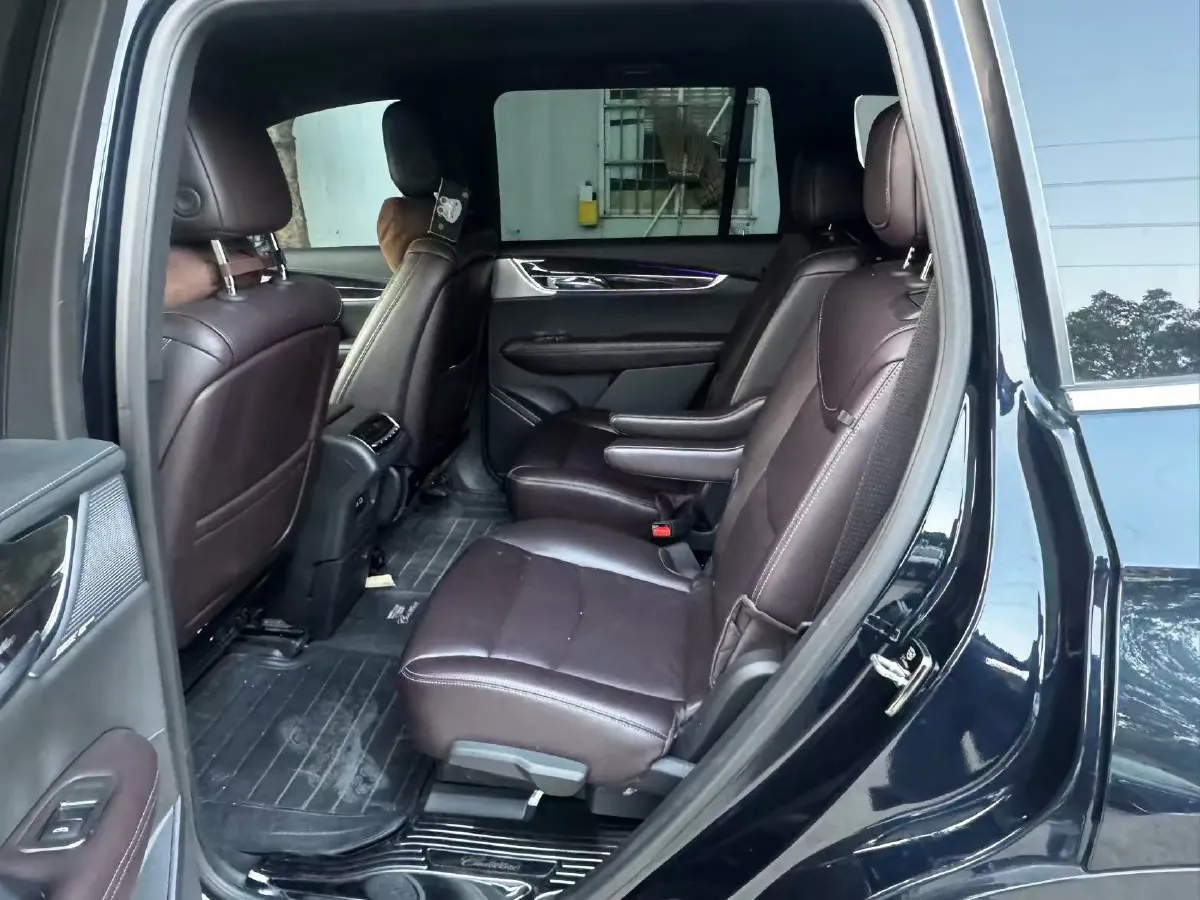 2022 Cadillac XT6 2.0T 237HP L4 9AT,autocango,china used car exporter,china ev exporter,chinese used car exporter,chinese used ev exporter