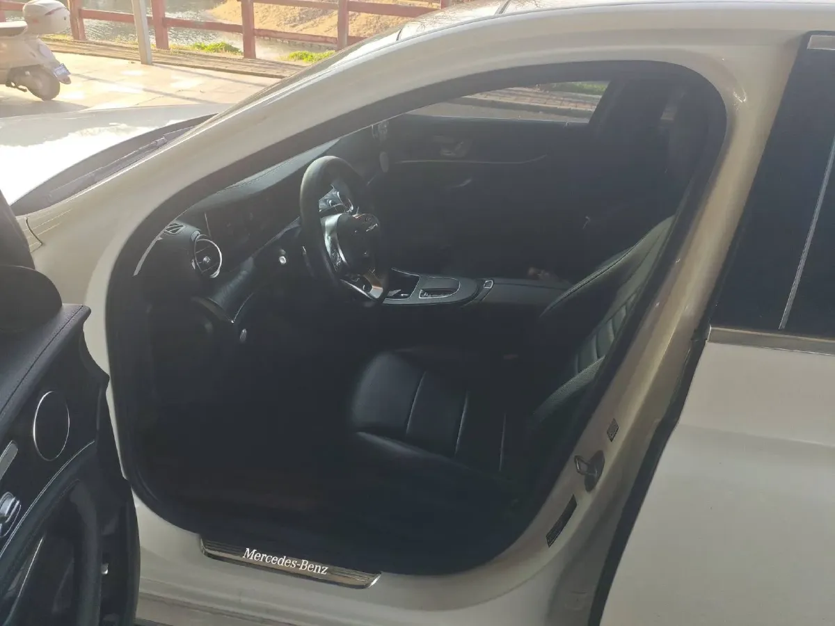 2019 Mercedes-Benz E Class 2.0T 245HP L4 9AT,autocango,china used car exporter,china ev exporter,chinese used car exporter,chinese used ev exporter