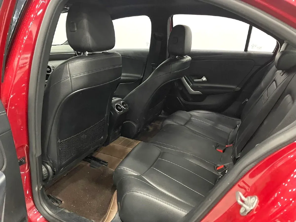 2020 Mercedes-Benz A Class 1.3T 136HP L4 7DCT,autocango,china used car exporter,china ev exporter,chinese used car exporter,chinese used ev exporter