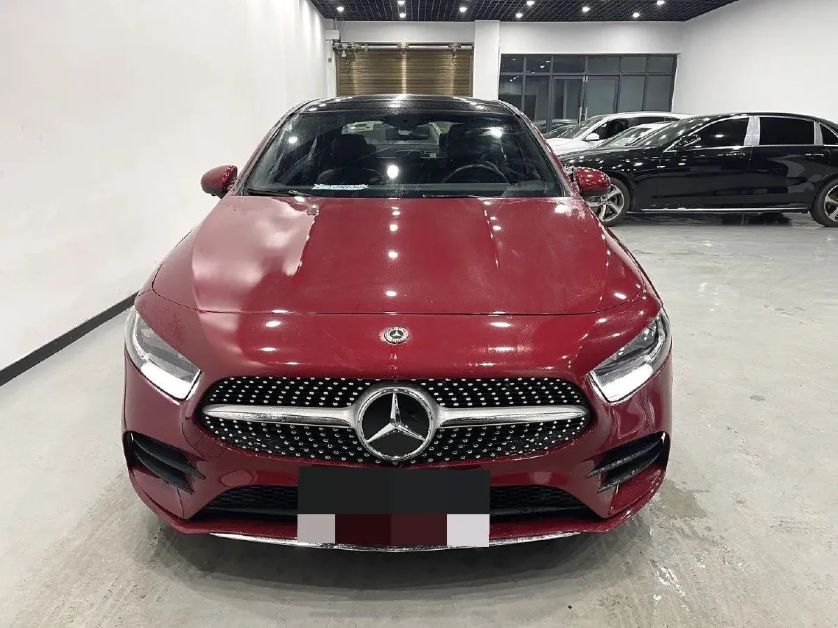 2020 Mercedes-Benz A Class 1.3T 136HP L4 7DCT,autocango,china used car exporter,china ev exporter,chinese used car exporter,chinese used ev exporter