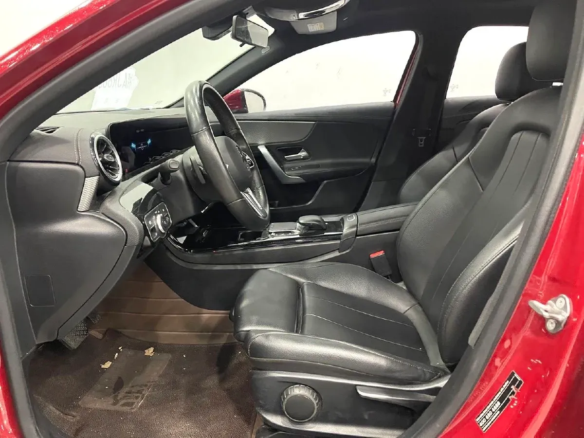 2020 Mercedes-Benz A Class 1.3T 136HP L4 7DCT,autocango,china used car exporter,china ev exporter,chinese used car exporter,chinese used ev exporter