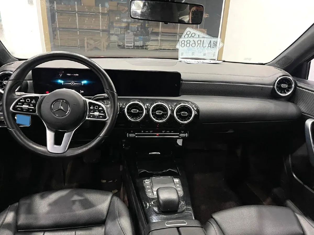 2020 Mercedes-Benz A Class 1.3T 136HP L4 7DCT,autocango,china used car exporter,china ev exporter,chinese used car exporter,chinese used ev exporter