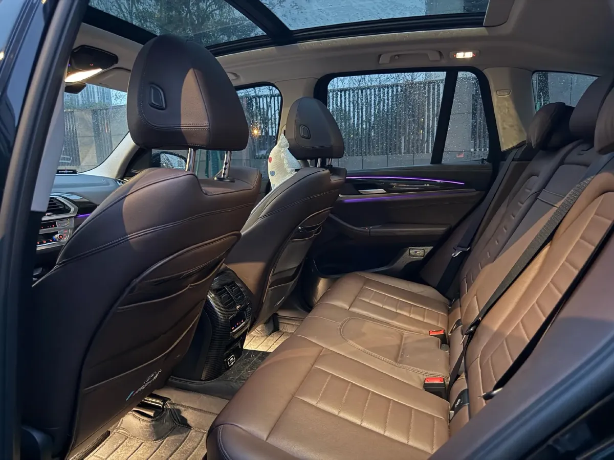 2021 BMW X3 2.0T 252HP L4 8AT,autocango,china used car exporter,china ev exporter,chinese used car exporter,chinese used ev exporter