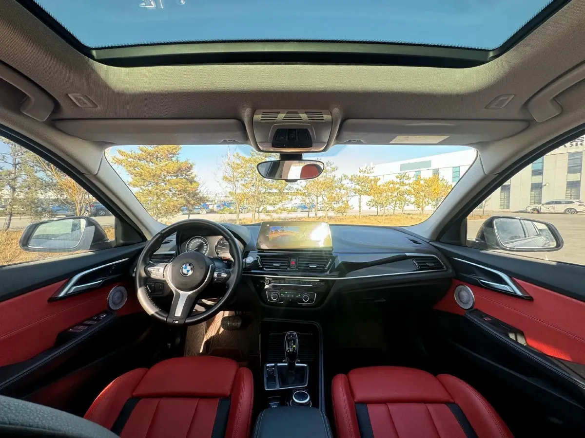 2022 BMW 1 Series 2.0T 192HP L4 7DCT,autocango,china used car exporter,china ev exporter,chinese used car exporter,chinese used ev exporter