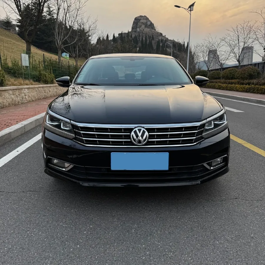 2017 Volkswagen Passat 1.8T 180HP L4 7DCT,autocango,china used car exporter,china ev exporter,chinese used car exporter,chinese used ev exporter