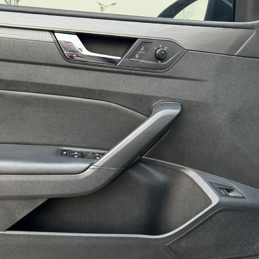 2017 Volkswagen Passat 1.8T 180HP L4 7DCT,autocango,china used car exporter,china ev exporter,chinese used car exporter,chinese used ev exporter