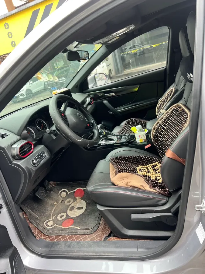 2019 HaiMa 8S 1.6T 195HP L4 6AT,autocango,china used car exporter,china ev exporter,chinese used car exporter,chinese used ev exporter