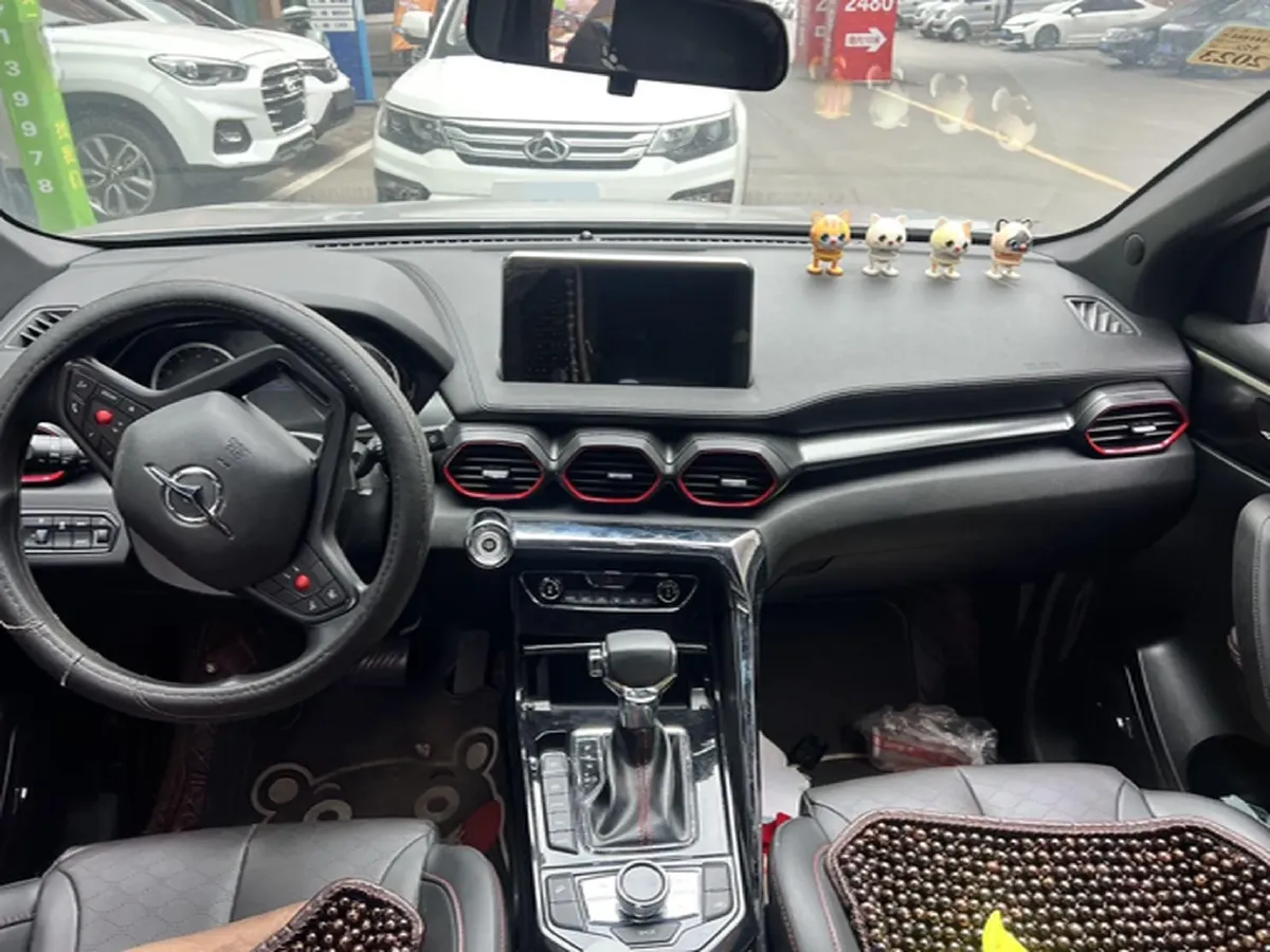 2019 HaiMa 8S 1.6T 195HP L4 6AT,autocango,china used car exporter,china ev exporter,chinese used car exporter,chinese used ev exporter