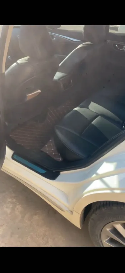 2018 Jeep Grand Commander 2.0T 265HP L4 9AT,autocango,china used car exporter,china ev exporter,chinese used car exporter,chinese used ev exporter