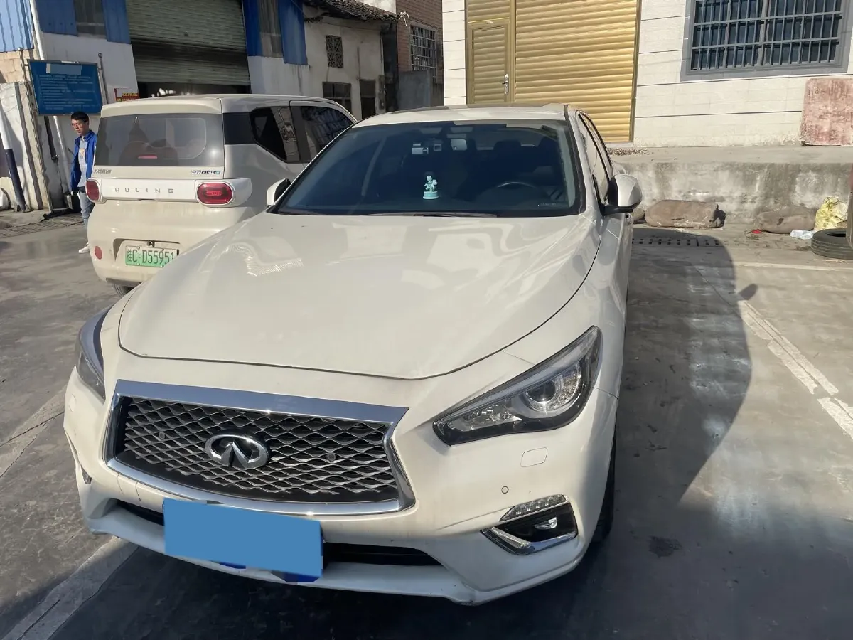 2018 Jeep Grand Commander 2.0T 265HP L4 9AT,autocango,china used car exporter,china ev exporter,chinese used car exporter,chinese used ev exporter