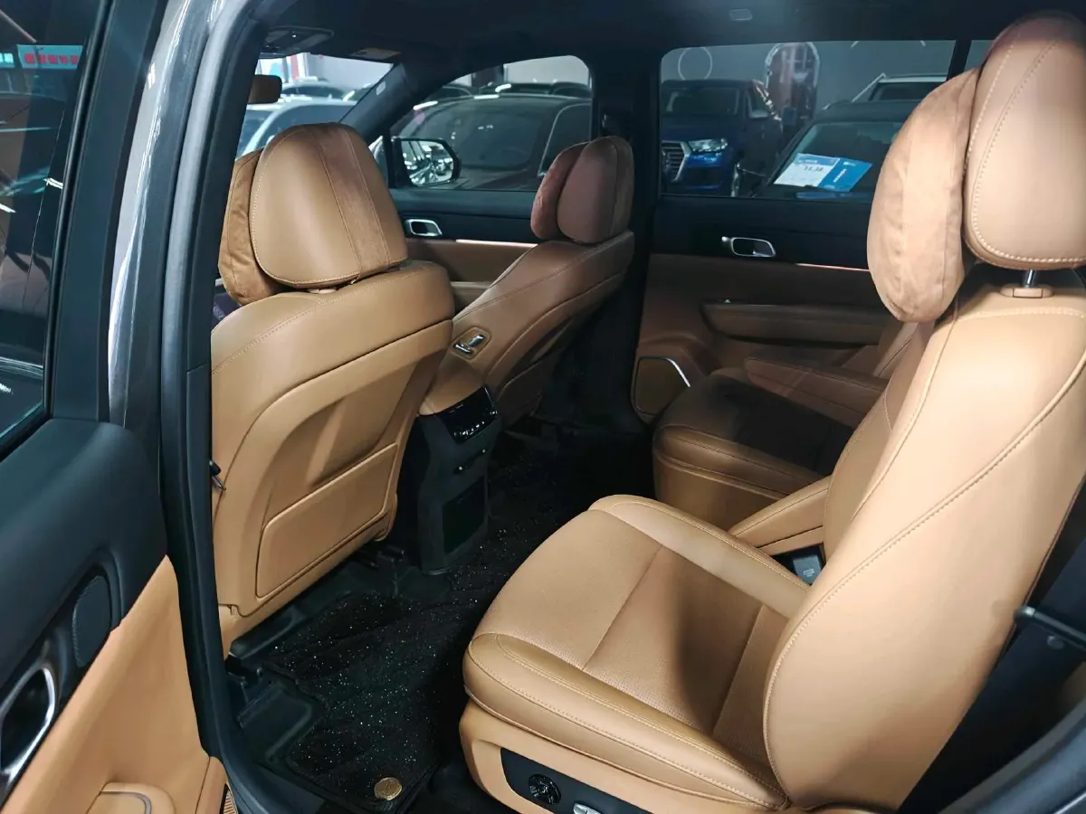 2021 Li ONE Range Extended 131HP REEV 40.5KWH,autocango,china used car exporter,china ev exporter,chinese used car exporter,chinese used ev exporter