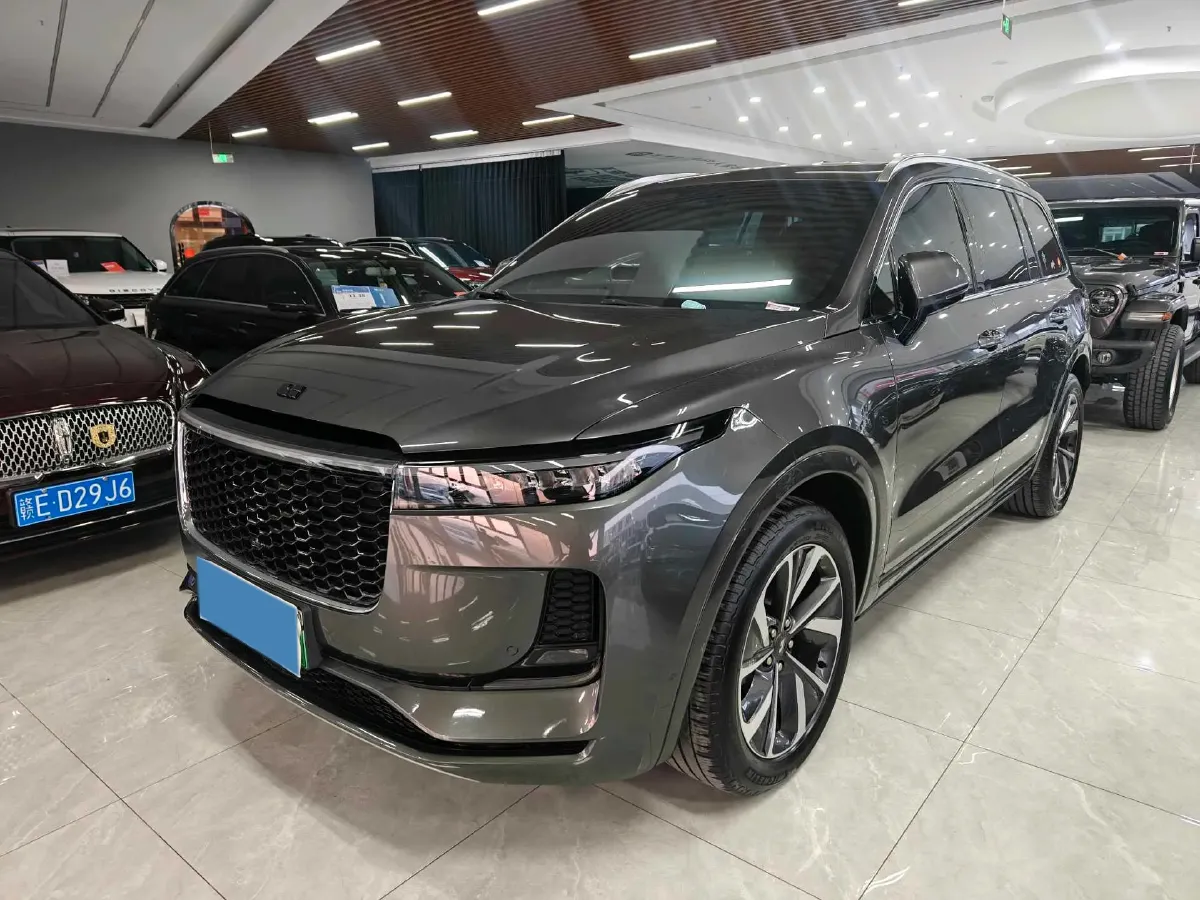 2021 Li ONE Range Extended 131HP REEV 40.5KWH,autocango,china used car exporter,china ev exporter,chinese used car exporter,chinese used ev exporter