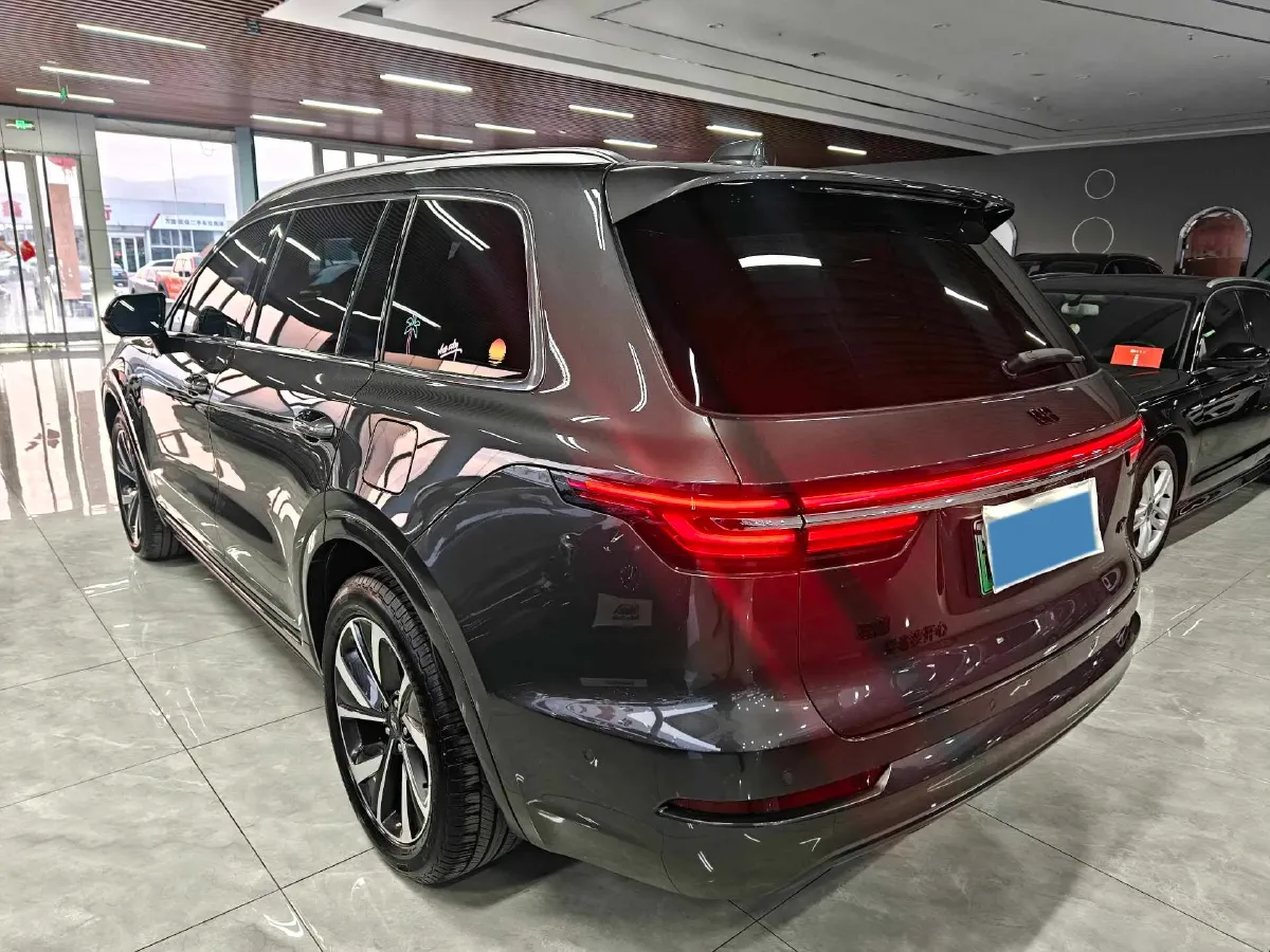 2021 Li ONE Range Extended 131HP REEV 40.5KWH,autocango,china used car exporter,china ev exporter,chinese used car exporter,chinese used ev exporter