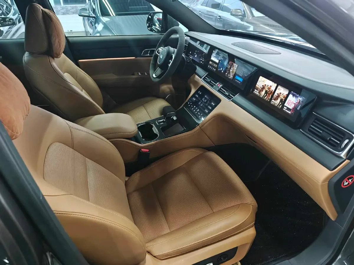 2021 Li ONE Range Extended 131HP REEV 40.5KWH,autocango,china used car exporter,china ev exporter,chinese used car exporter,chinese used ev exporter