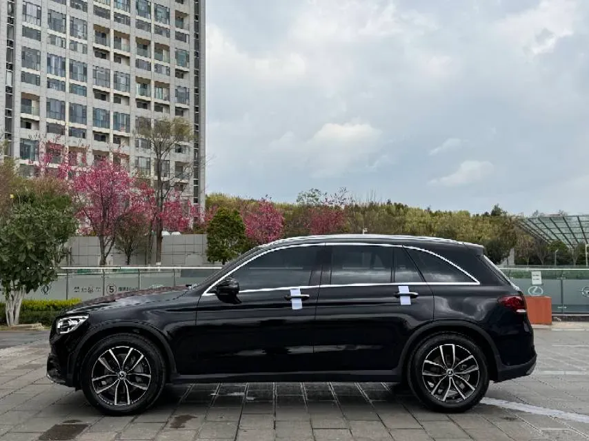2021 Mercedes-Benz GLC Class 2.0T 197HP L4 9AT,autocango,china used car exporter,china ev exporter,chinese used car exporter,chinese used ev exporter