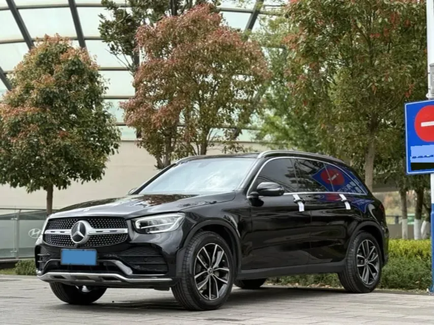 2021 Mercedes-Benz GLC Class 2.0T 197HP L4 9AT,autocango,china used car exporter,china ev exporter,chinese used car exporter,chinese used ev exporter
