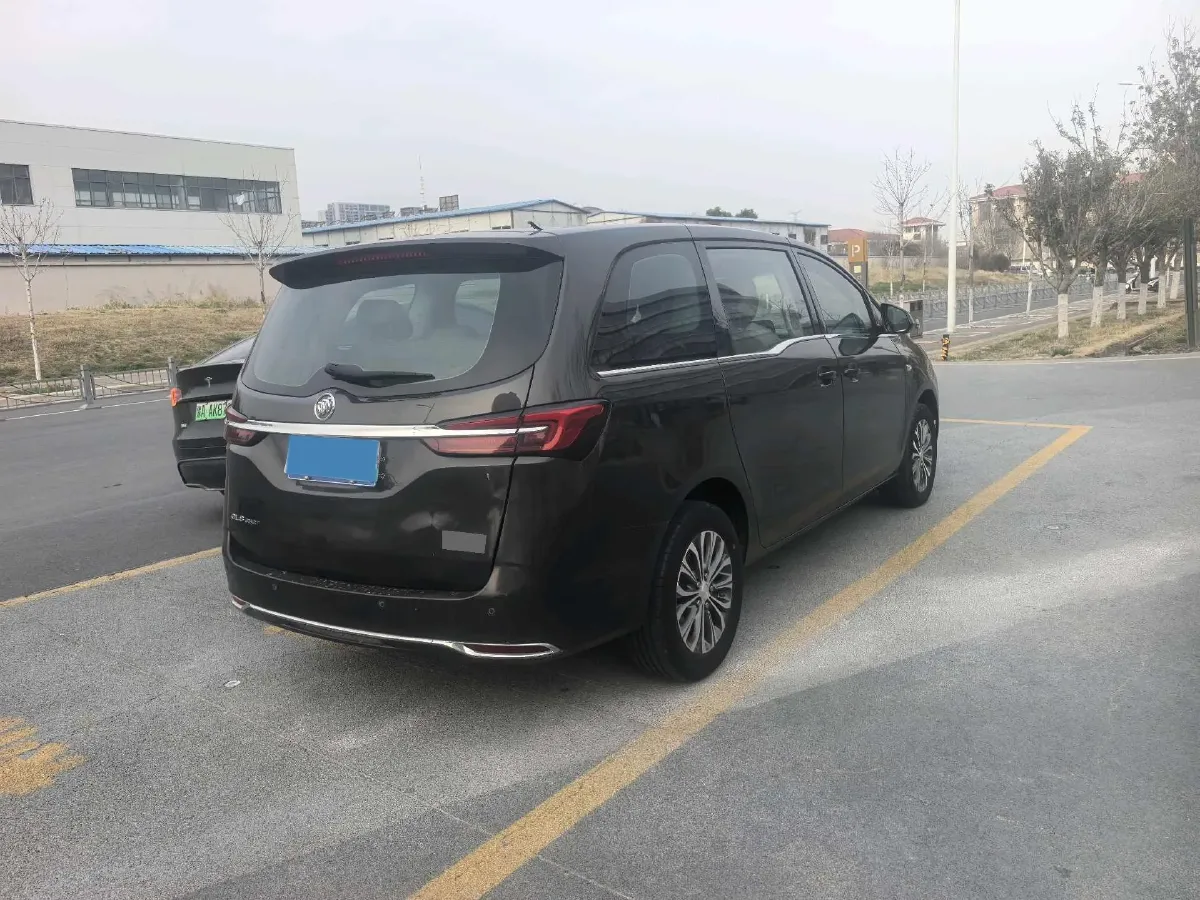 2022 Buick GL8 2.0T 237HP L4 9AT,autocango,china used car exporter,china ev exporter,chinese used car exporter,chinese used ev exporter