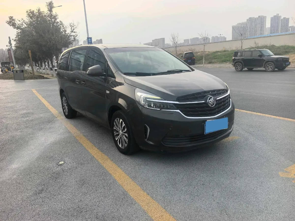 2022 Buick GL8 2.0T 237HP L4 9AT,autocango,china used car exporter,china ev exporter,chinese used car exporter,chinese used ev exporter
